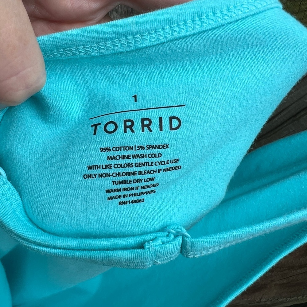 👗Torrid Aqua Blue Halter Tank Top - Picture 8 of 8